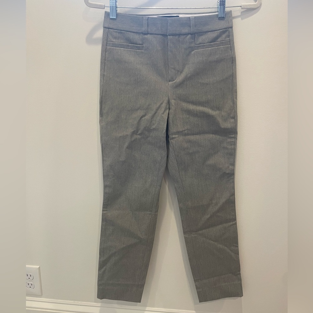 Banana Republic women’s petite 00 pants in light heathered gray